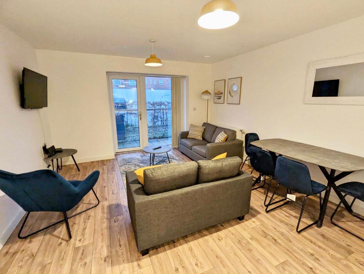 Spacious 2 Bed Ground Floor Apartment, Free Parking, Close To Historic Dockyard & Gunwharf Quays Портцмаус Экстерьер фото