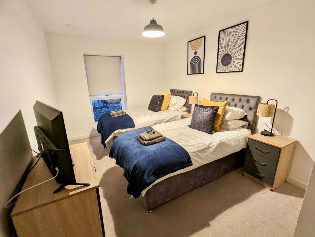 Spacious 2 Bed Ground Floor Apartment, Free Parking, Close To Historic Dockyard & Gunwharf Quays Портцмаус Экстерьер фото