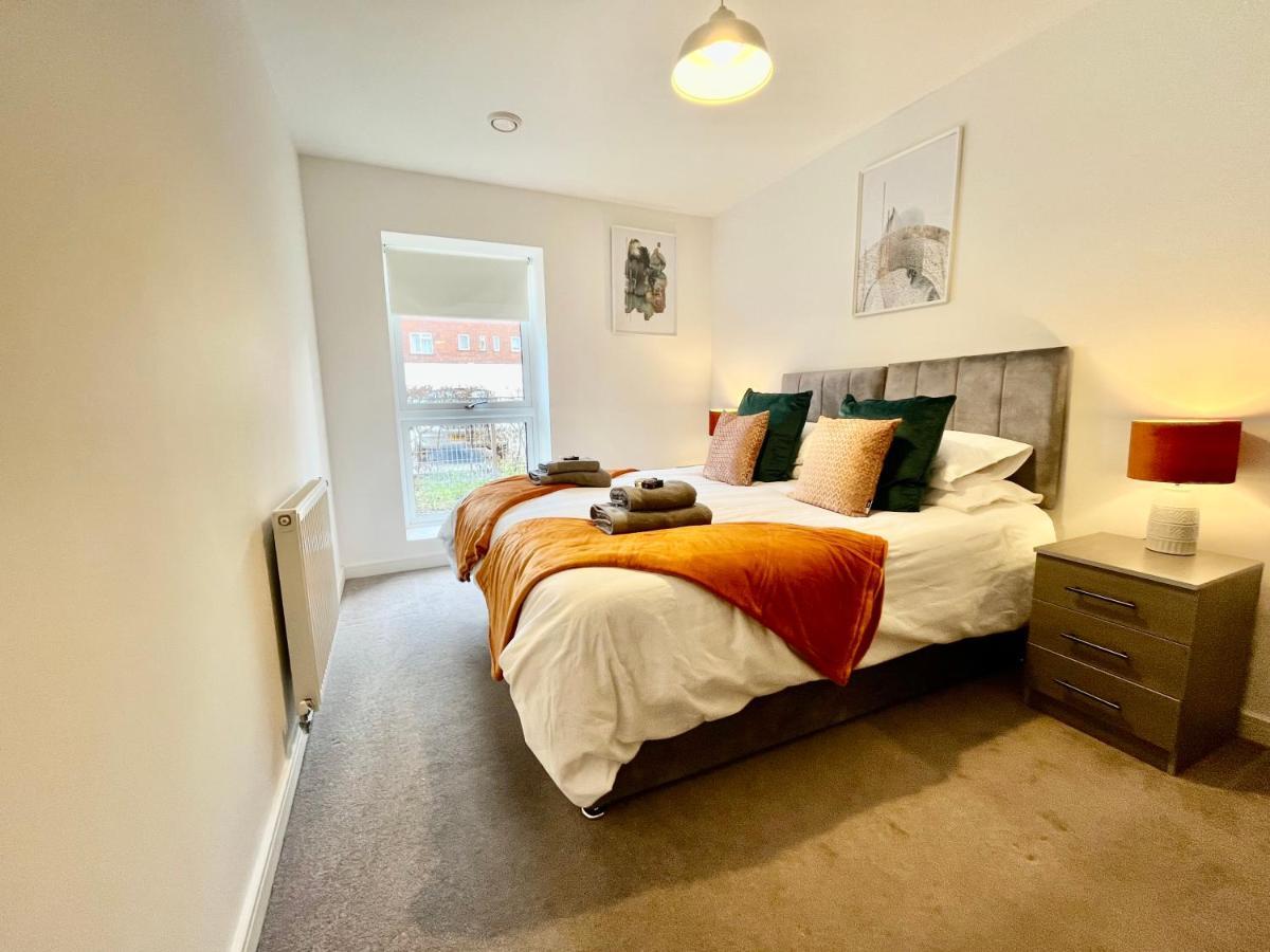 Spacious 2 Bed Ground Floor Apartment, Free Parking, Close To Historic Dockyard & Gunwharf Quays Портцмаус Экстерьер фото